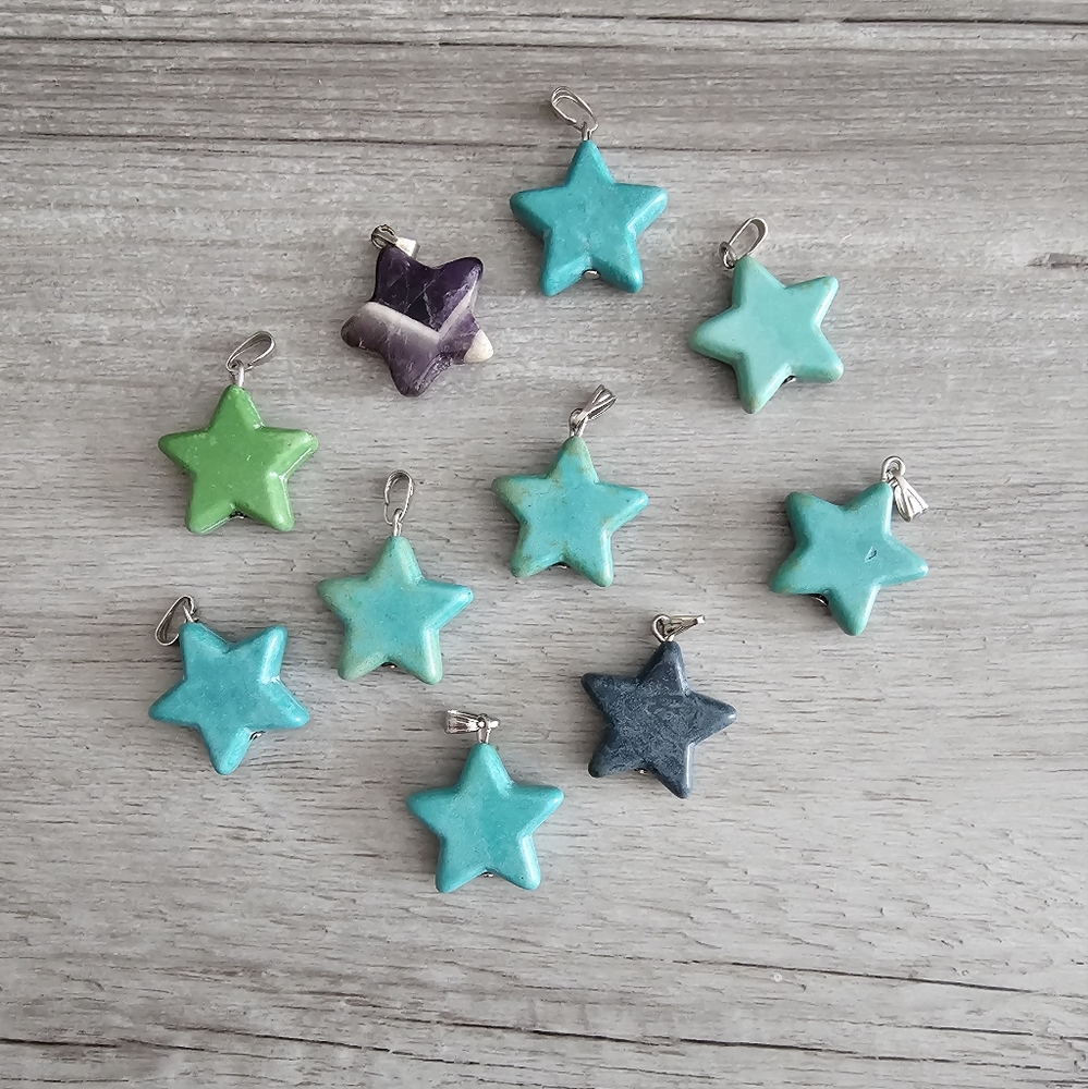 032 Star Charms- 10 pc